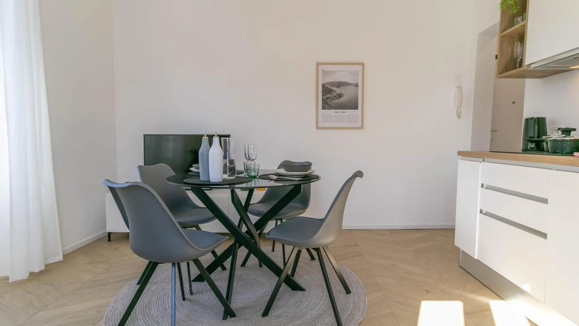 Welcomely - Lake River Apartment Lecco Italy