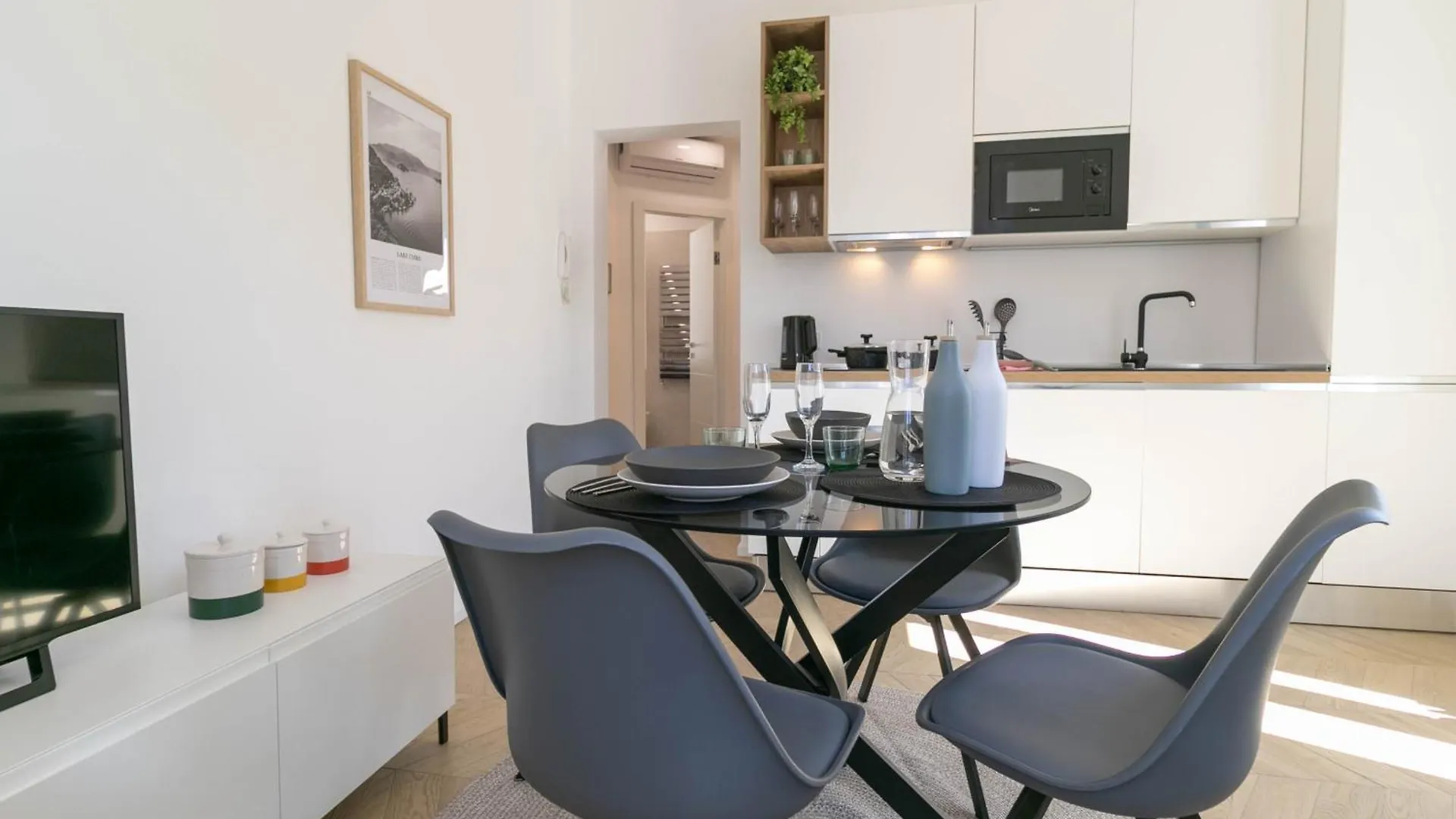 Welcomely - Lake River Apartment Lecco 0*,