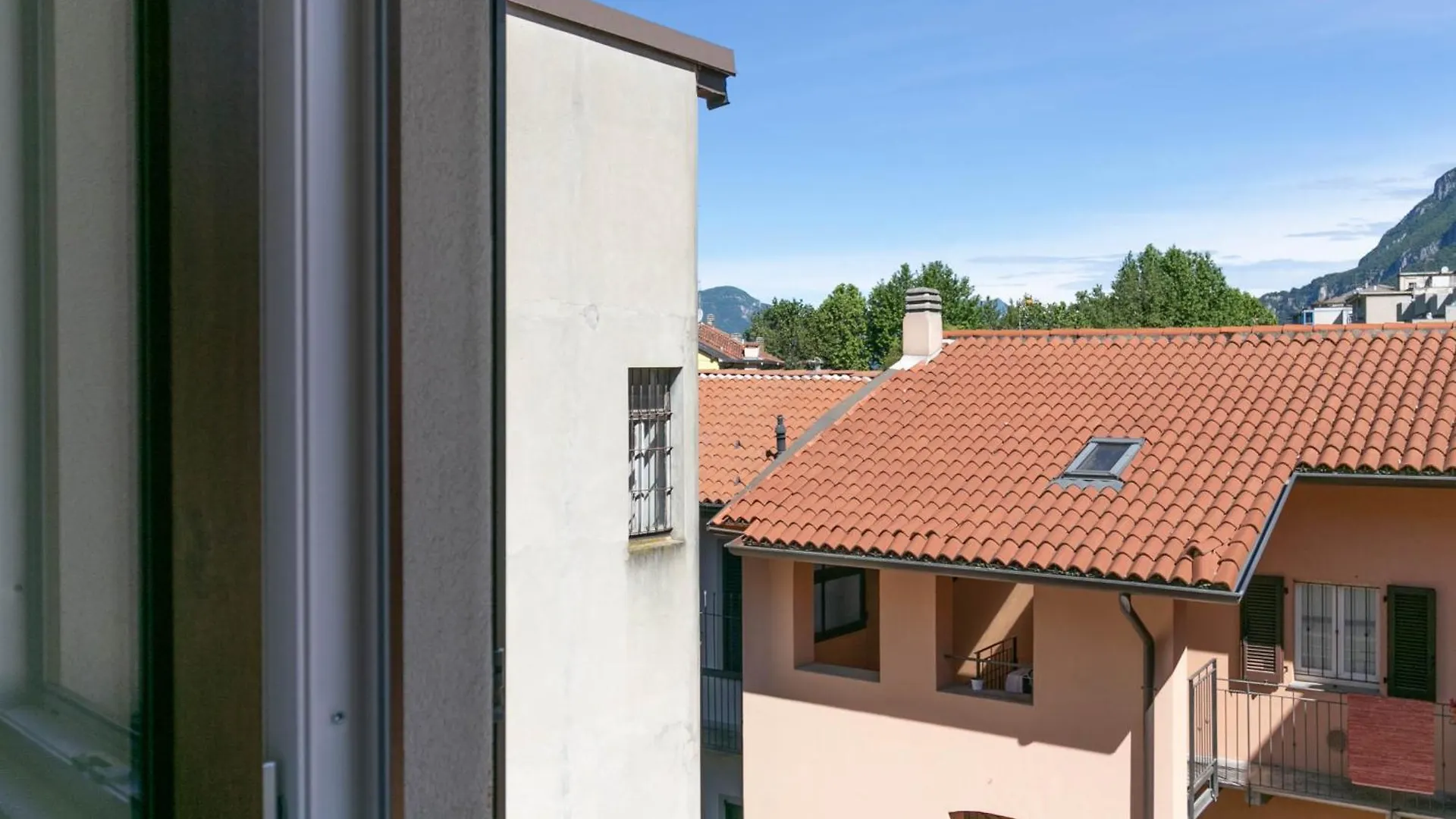 Welcomely - Lake River Apartment Lecco Italy