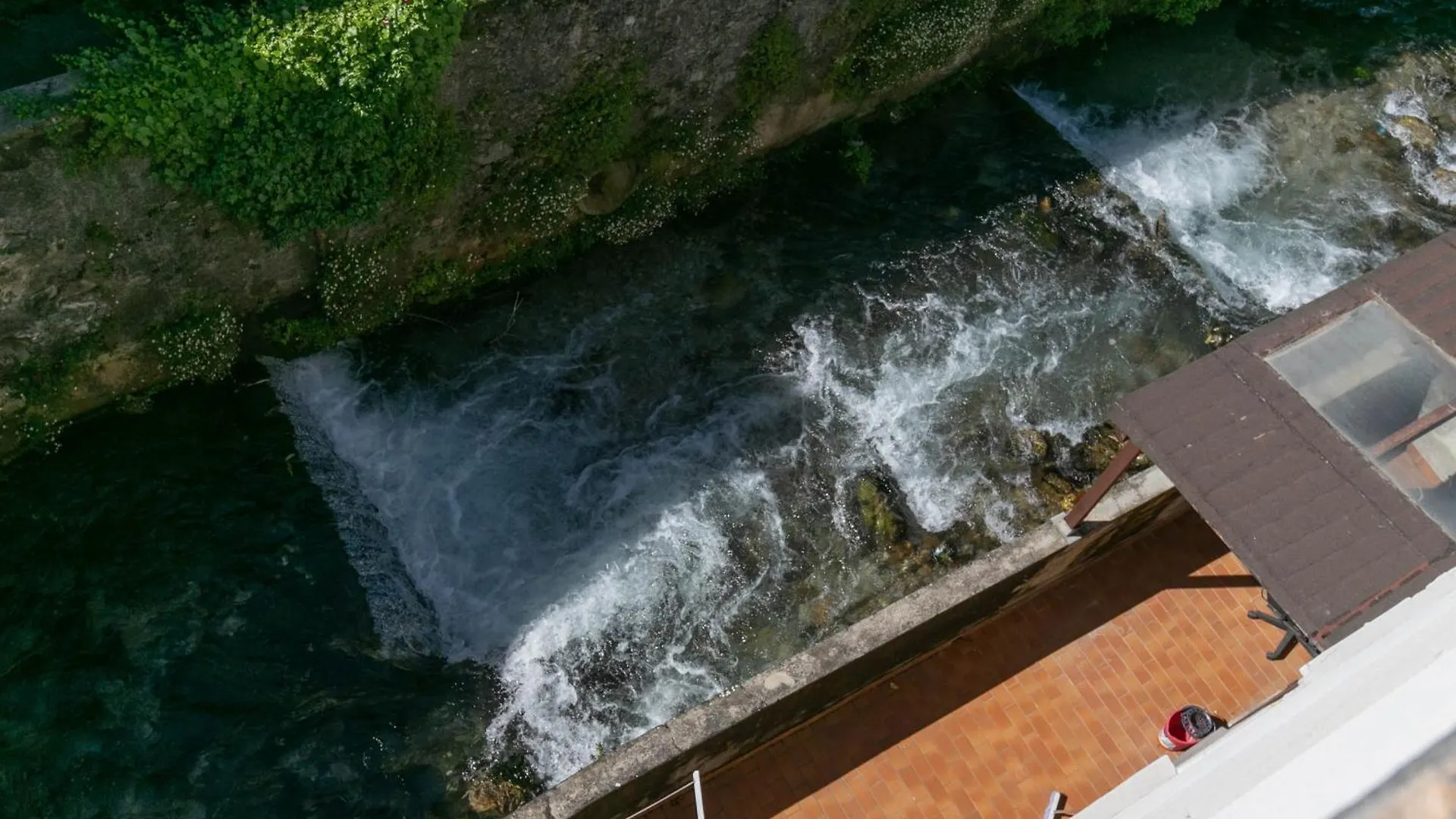 Welcomely - Lake River Apartment Lecco