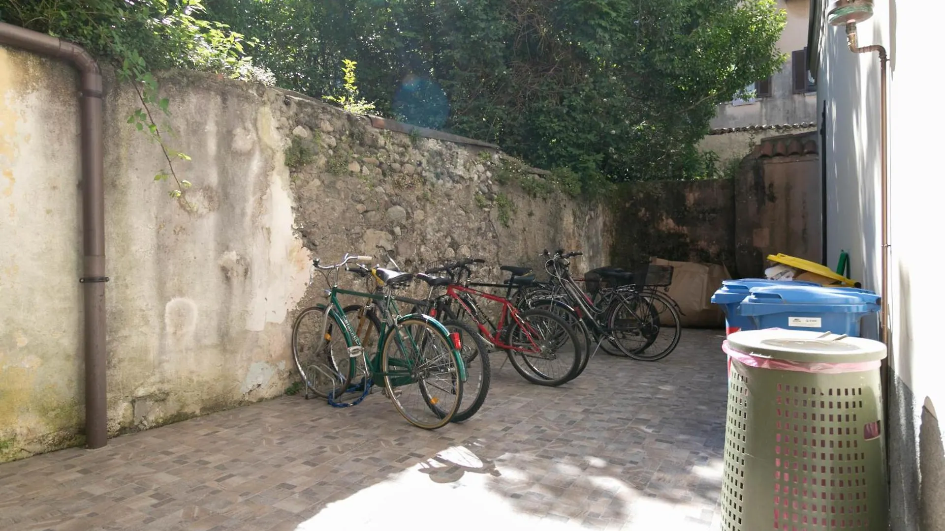 Welcomely - Lake River Apartment Lecco