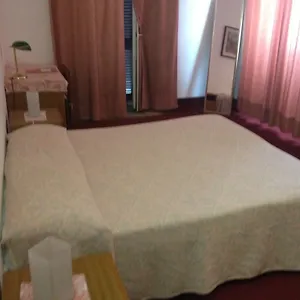 3* Hotell Moderno
