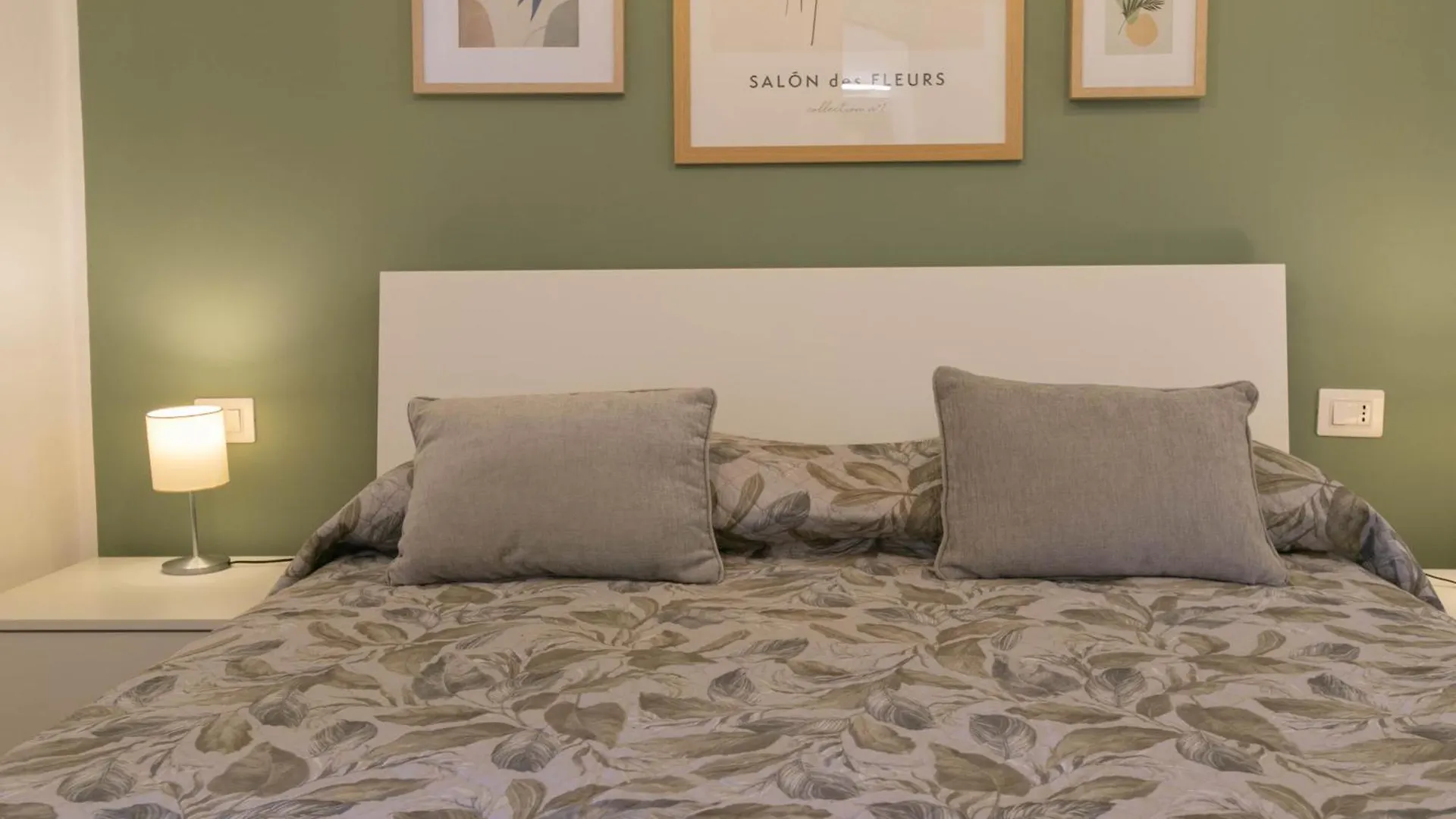Welcomely - Lake River Apartment Lecco