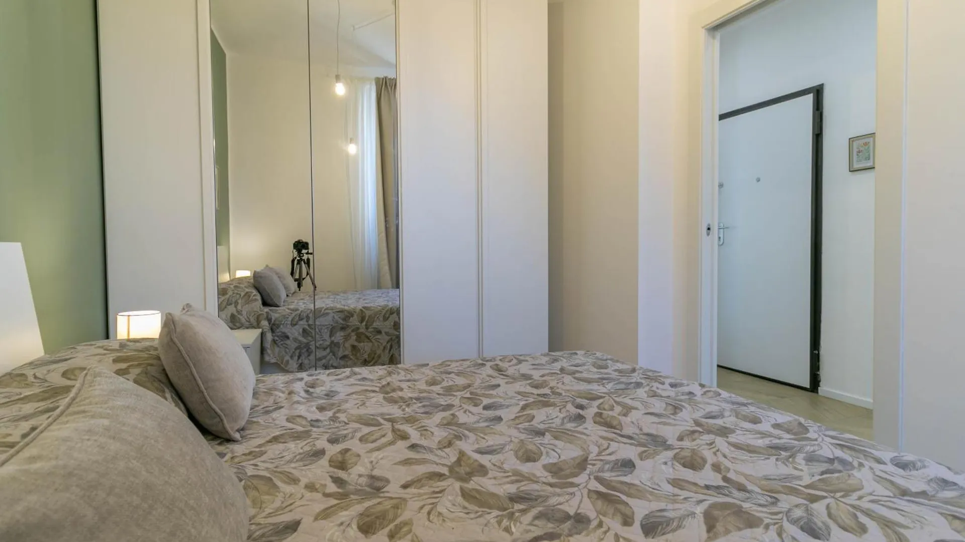 Welcomely - Lake River Apartment Lecco 0*,  Itálie