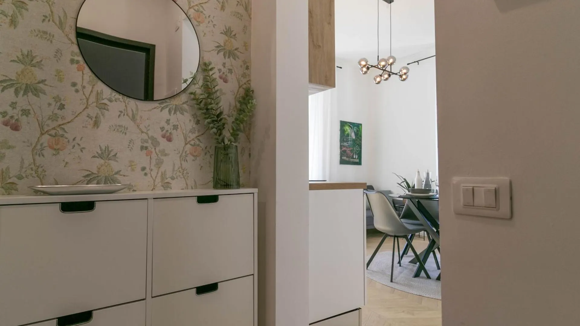 Welcomely - Lake River Apartment Lecco Itálie